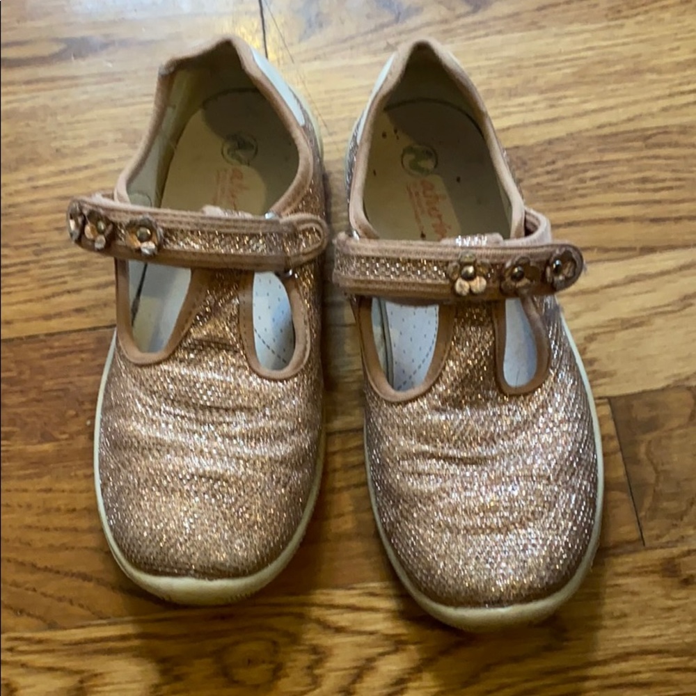 Naturino girls super sparkly gold sneakers